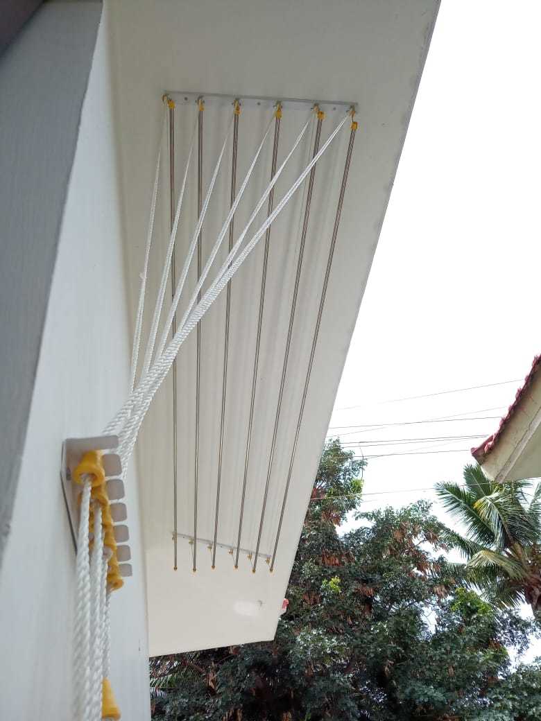 Silver Ceiling Cloth Drying Hanger In Madukarai