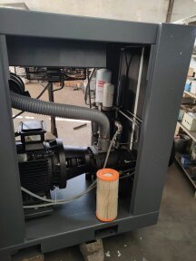 Pneumatic Air Compressors - Cast Iron & Mild Steel, 100l Horizontal Tank, 2 Hp Motor | 250 L/min Air Flow, Oil Lubrication, Belt Driven, 8 Bar Pressure