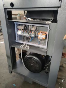 Pneumatic Air Compressors - Cast Iron & Mild Steel, 100l Horizontal Tank, 2 Hp Motor | 250 L/min Air Flow, Oil Lubrication, Belt Driven, 8 Bar Pressure