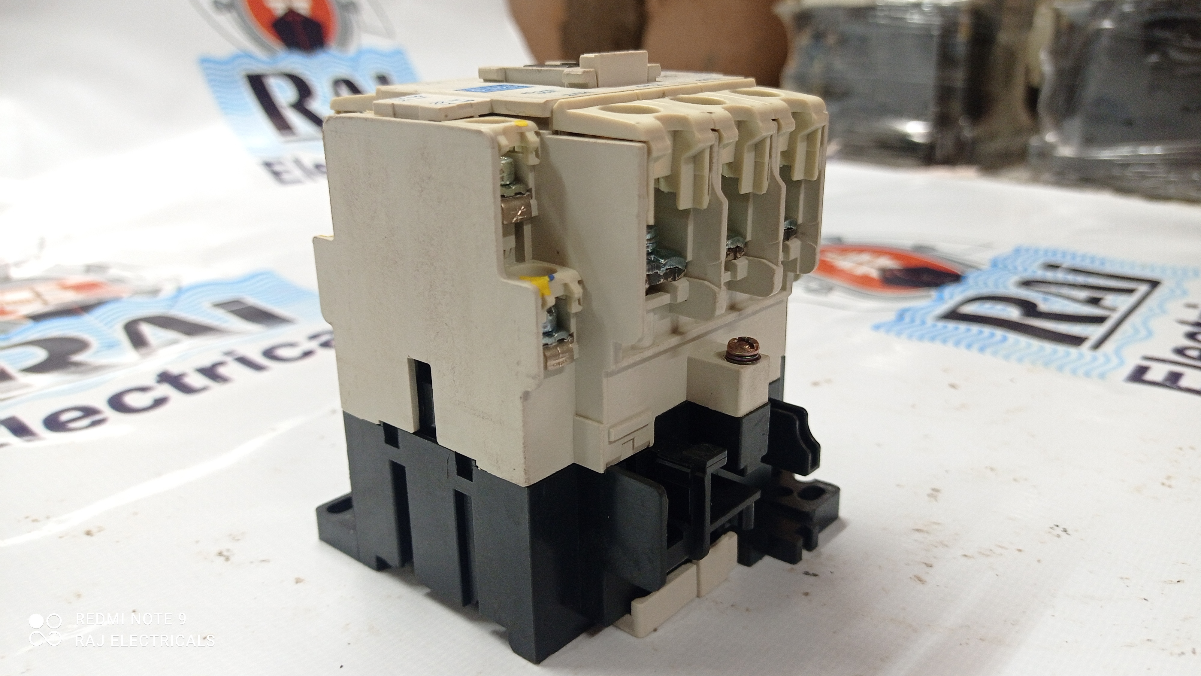 Mitsubishi S-n25 Contactor