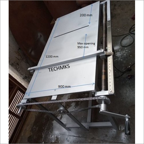 स्वचालित एमएस टेबल सॉ मशीन