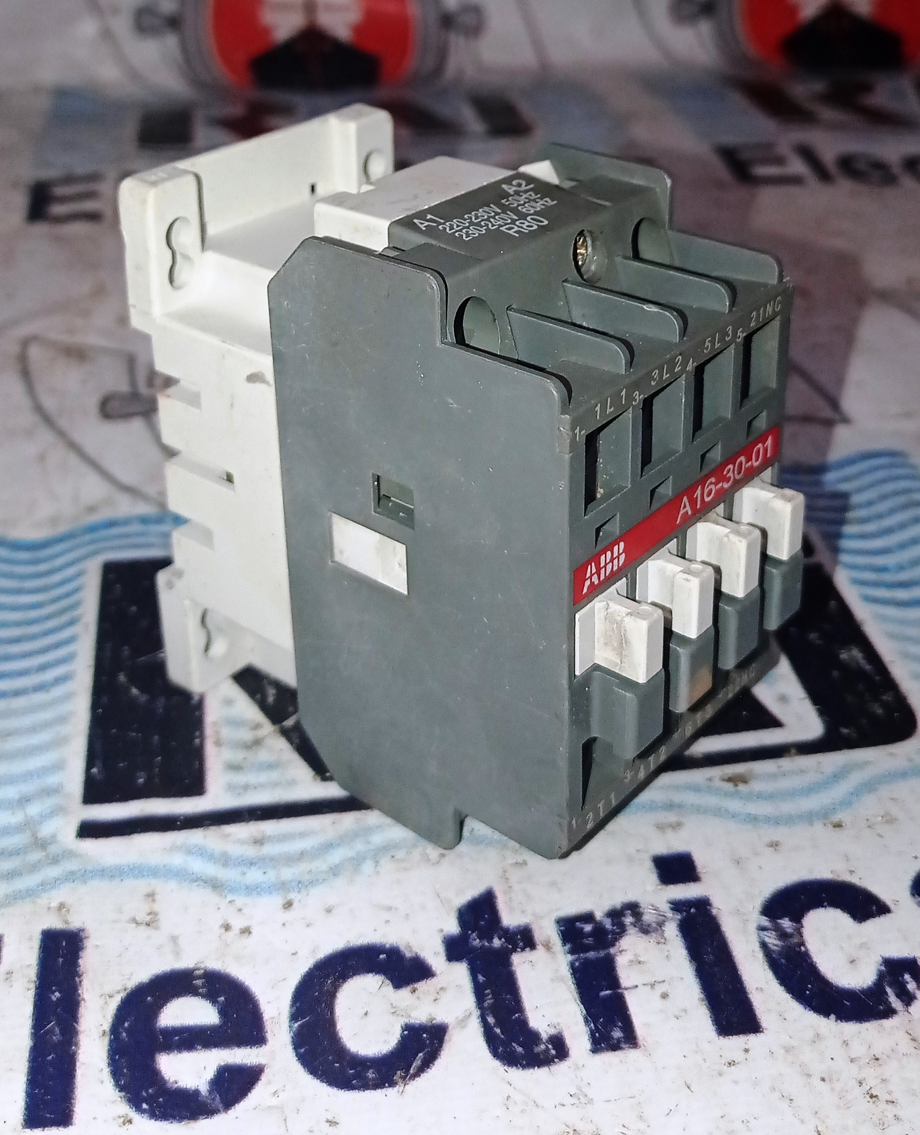 Abb A16-30-01 Contactor