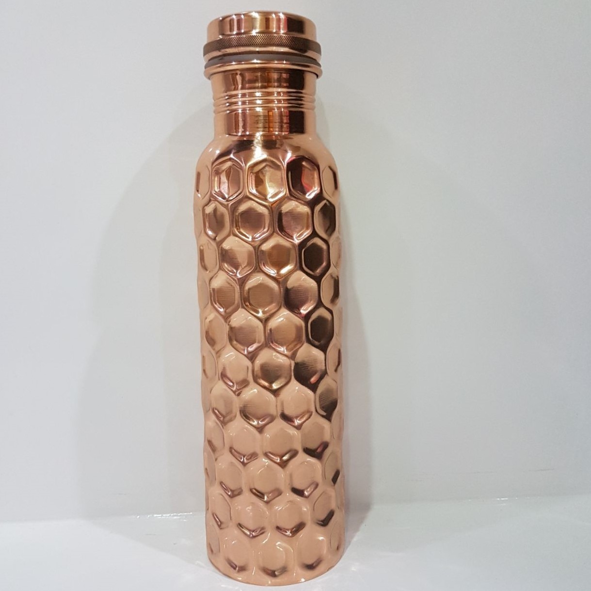 Copper Bottle Capacity: 950 Milliliter (Ml)