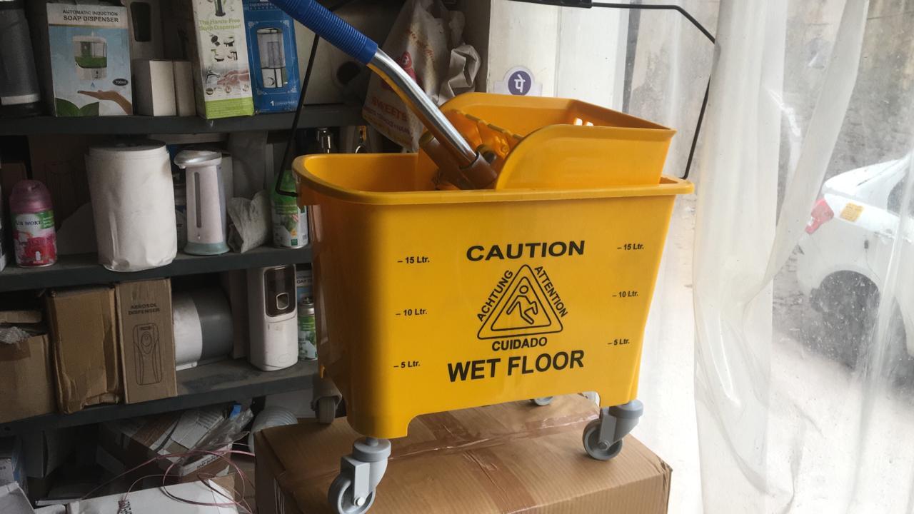 Yellow 20 Ltr Single Bucket Wringer Trolley