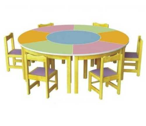 Kids round table