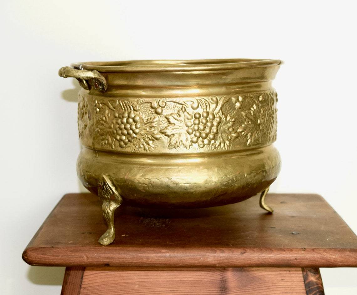 Brass New Design Dotted Planter