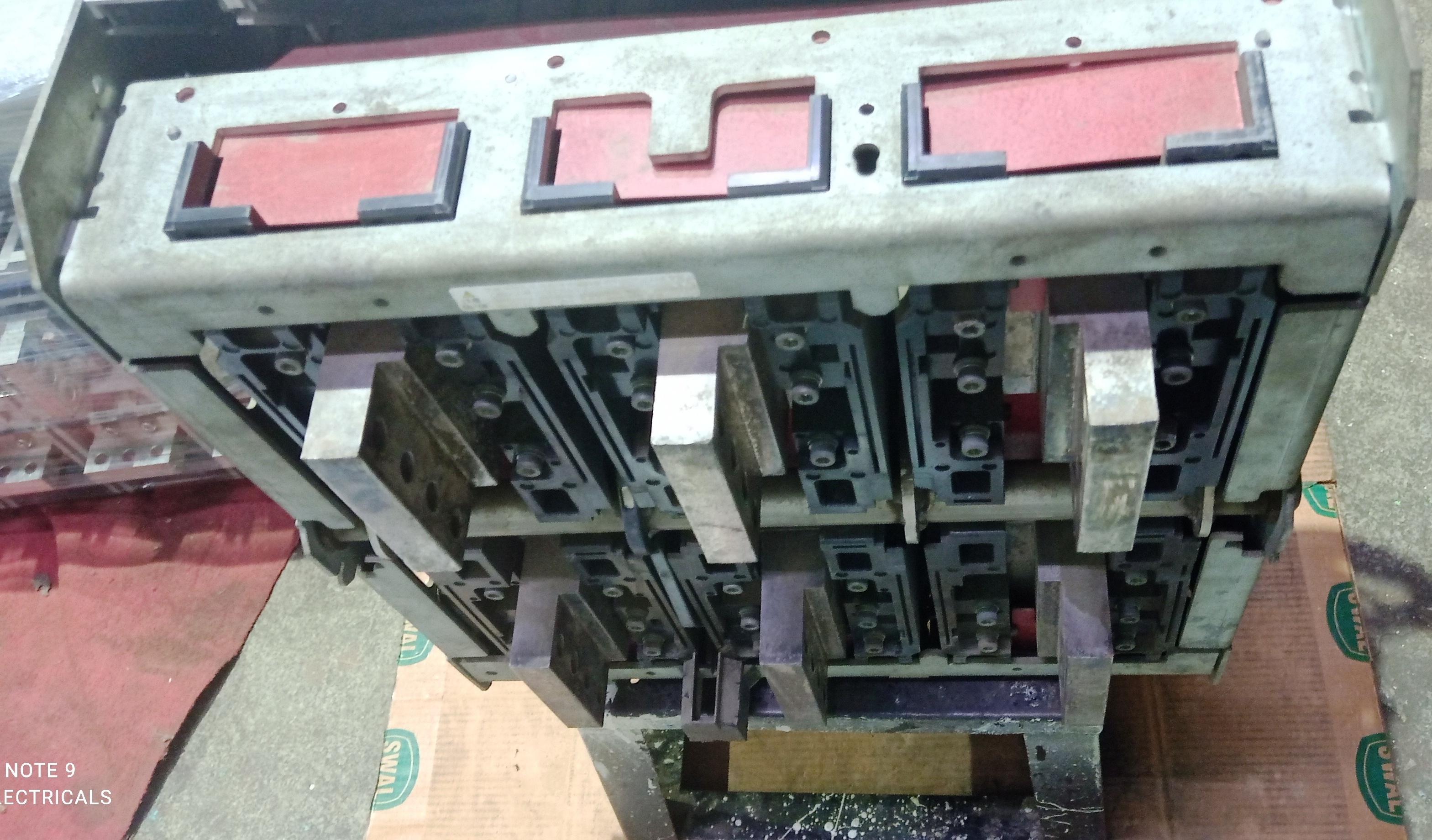 Terasaki 2500a Air Circuit Breaker