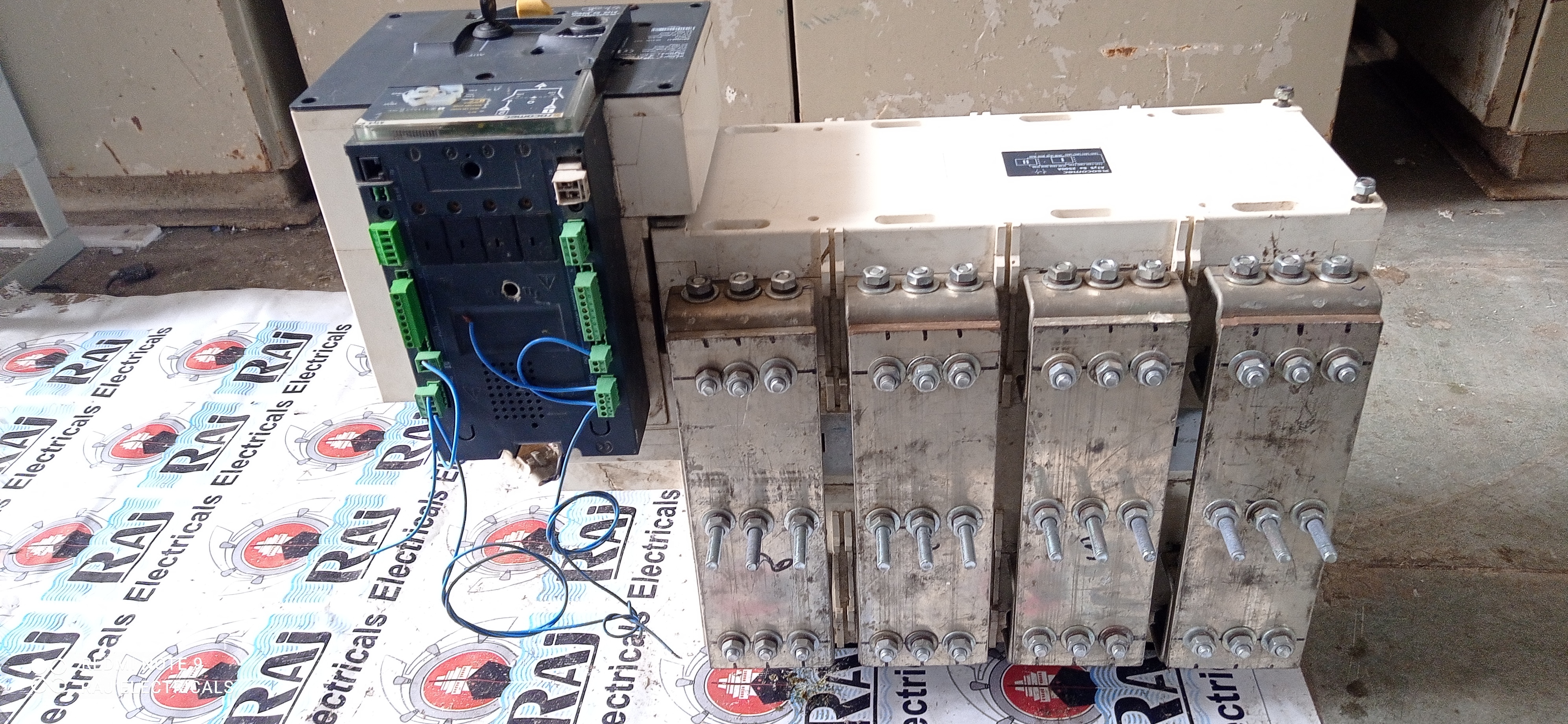 Socomec Atys 6e 2500a Changeover Switch