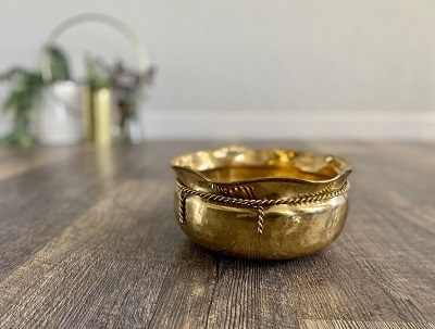 Brass Small Round Shaped With Handle Planter