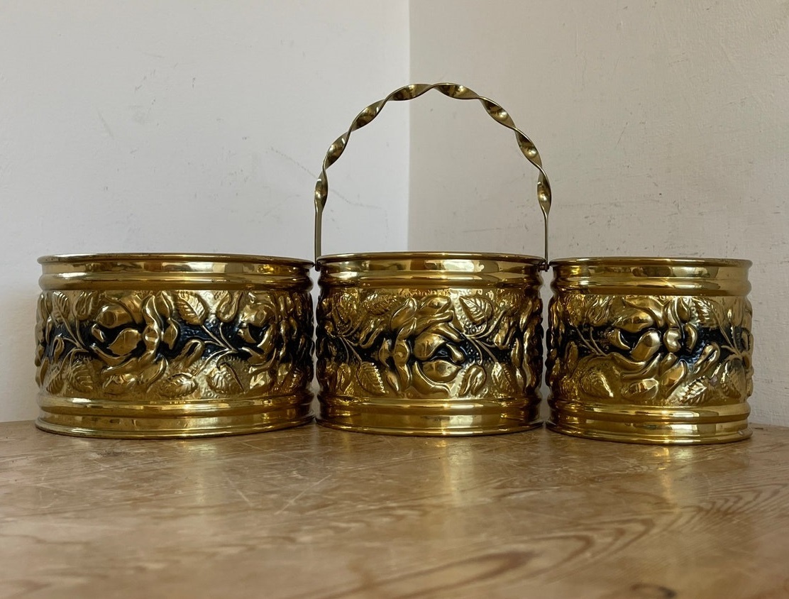 Brass Small Round Shaped With Handle Planter