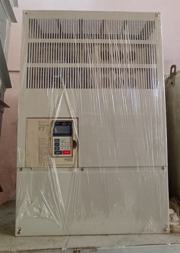 YASKAWA VARISPEED F7 150 HP AC ड्राइव