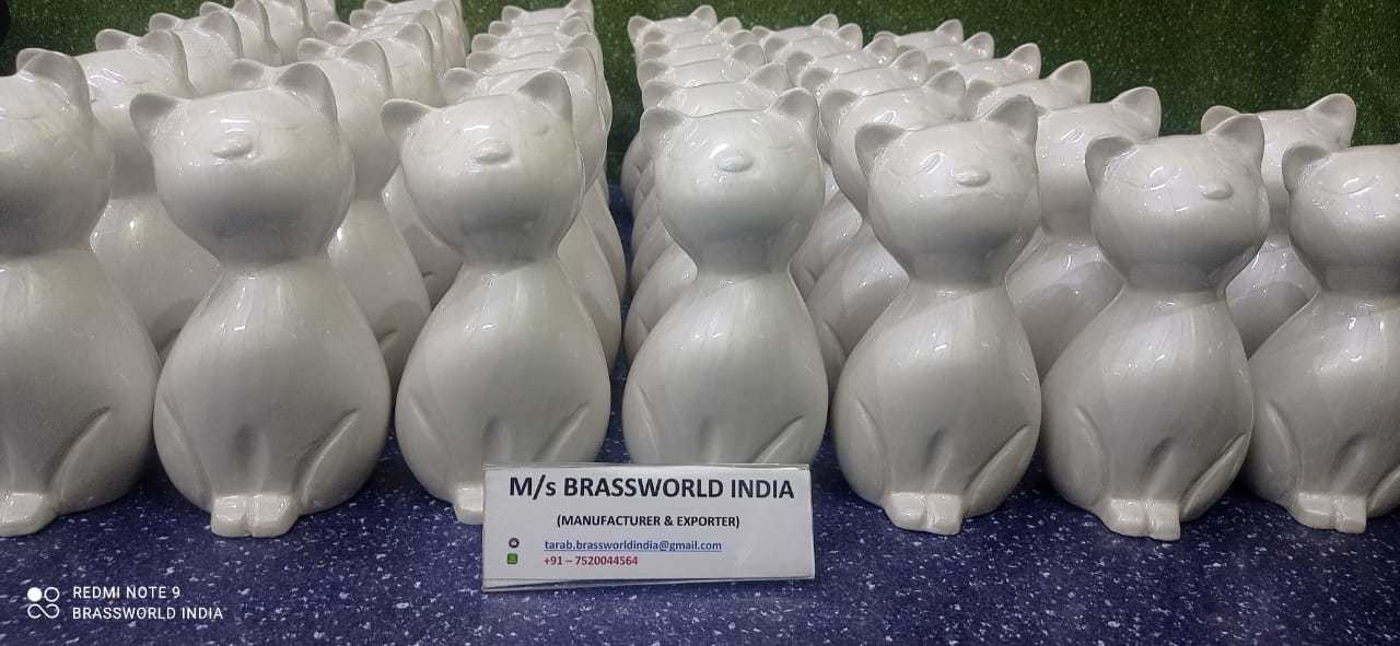 Sitting Cat Pet Urn/ Pet Cremation Urn