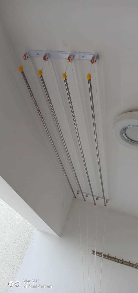 Silver Cloth Drying Hanger In Sungam