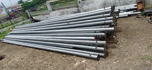 स्ट्रीट पोल