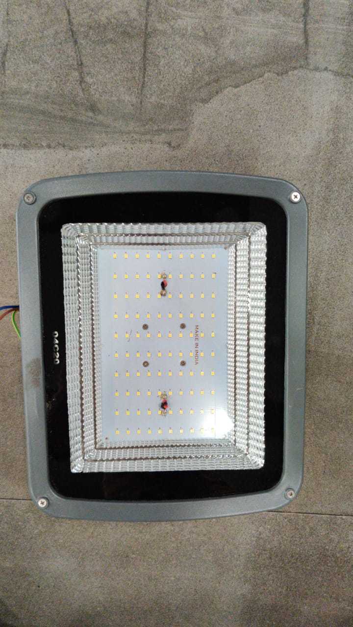 Natural White 100w Flood Light