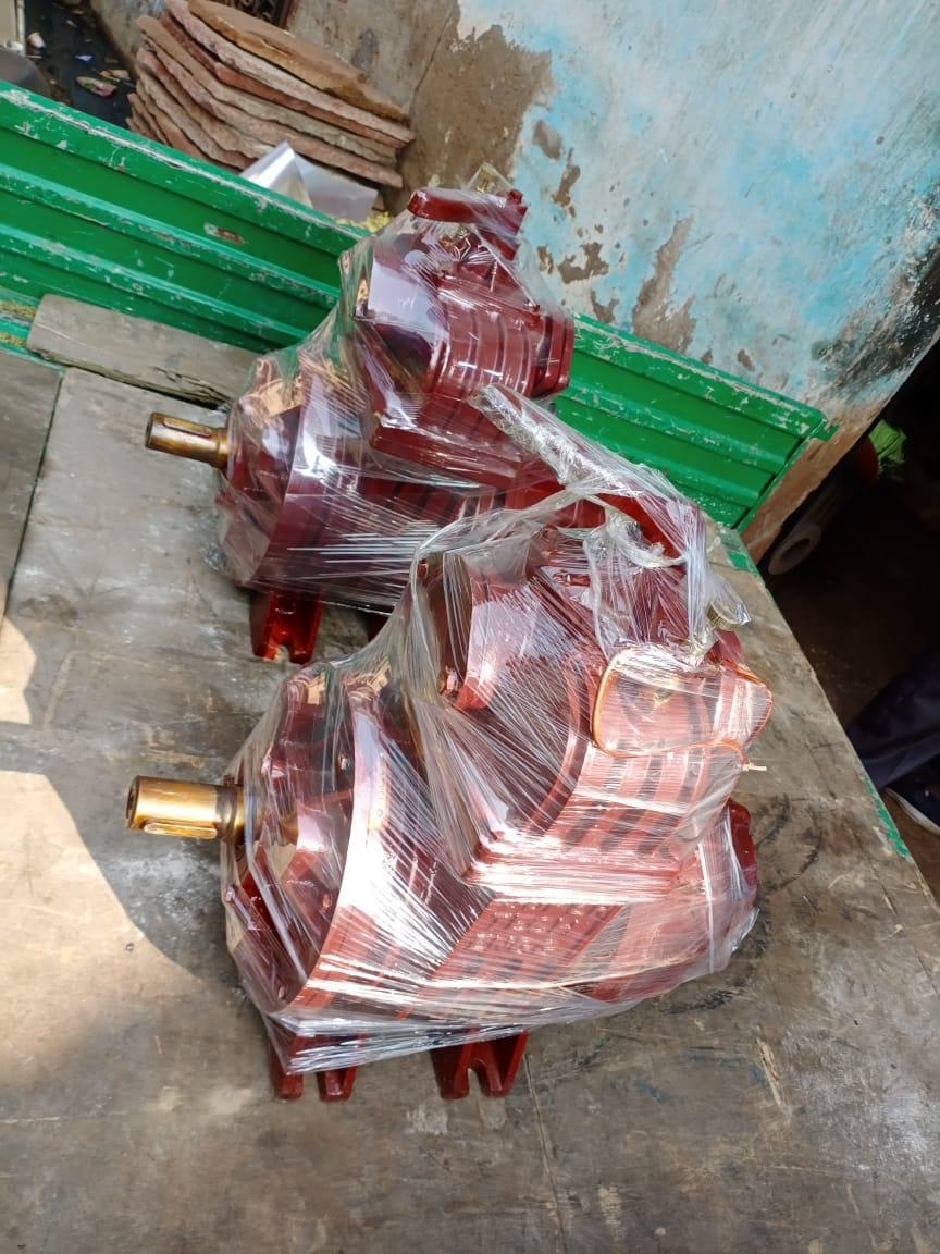 Vacuum Pump - Cast Iron, 400x600x300 Mm, Red | Compact Size, Durable Design, Easy Maintenance, Efficient Pumping, High Suction, Reliable Operation
