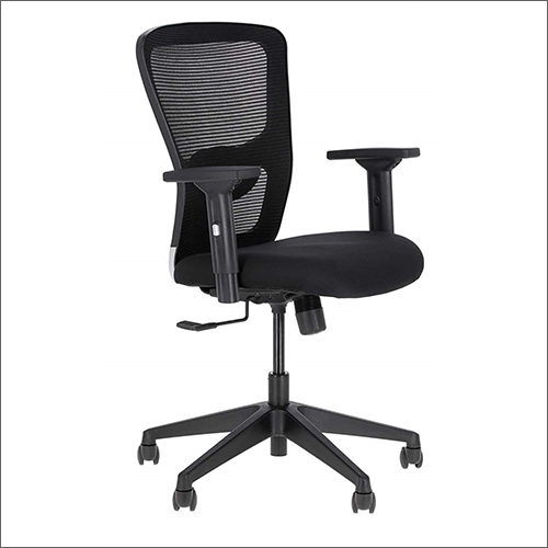 ब्लैक एग्जीक्यूटिव मेस चेयर