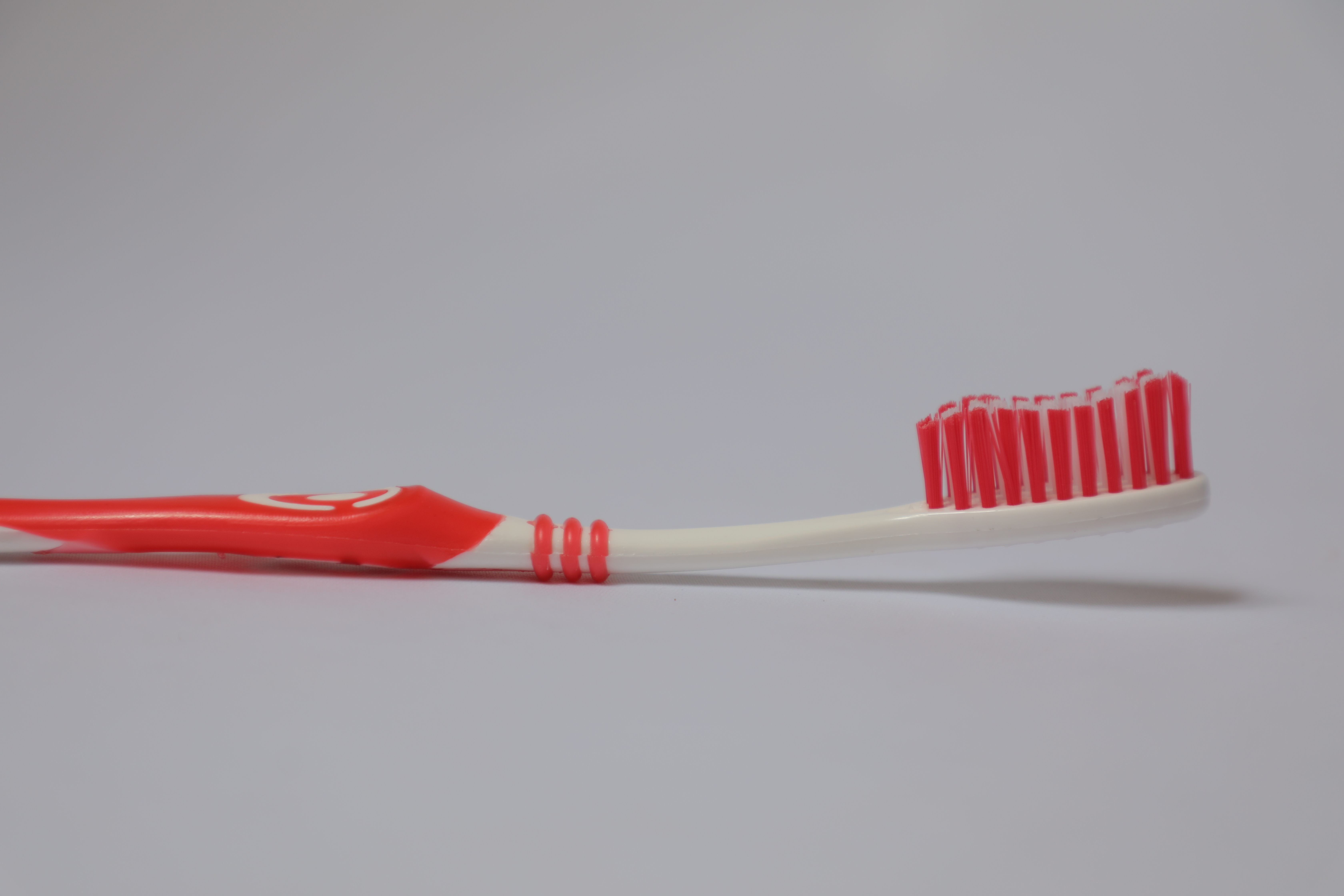 Pluto Plastic Brush