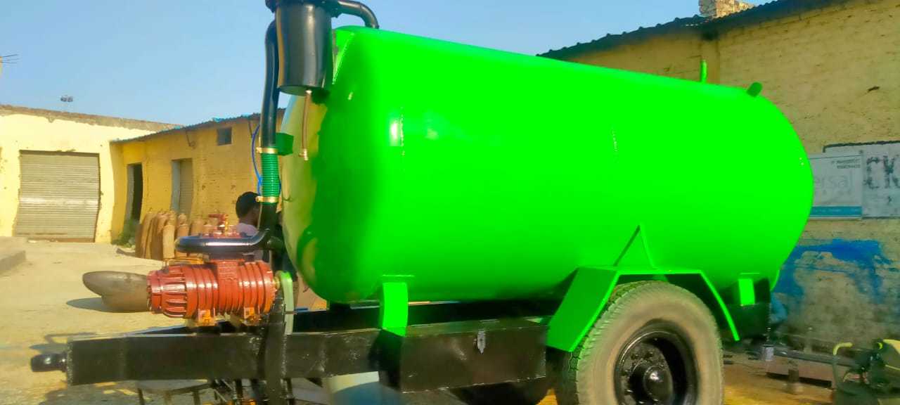 Automatic Sewer Jetting Machine Capacity: 100000 Liter/day