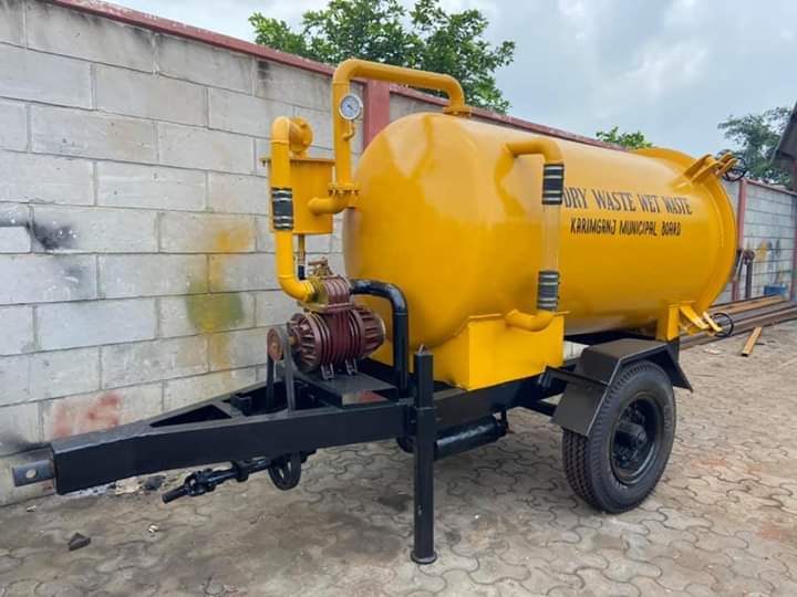 Automatic Sewer Jetting Machine Capacity: 100000 Liter/day