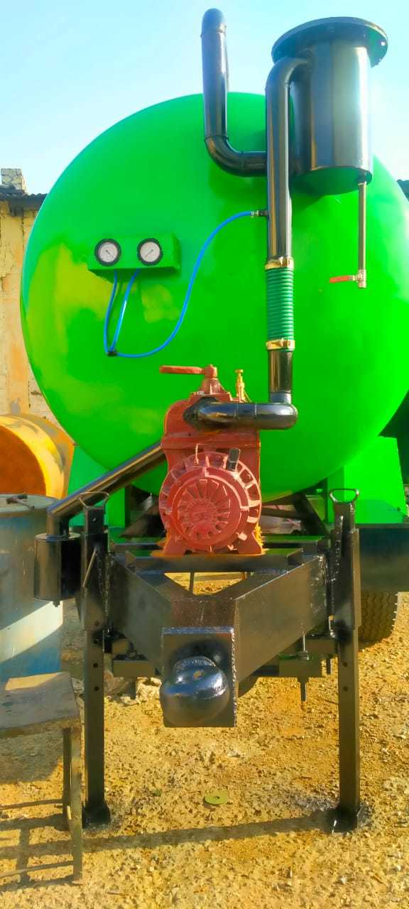 Automatic Sewer Jetting Machine Capacity: 100000 Liter/day