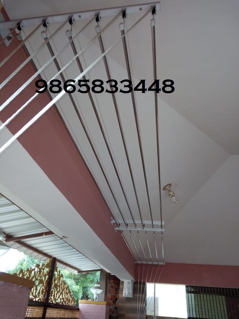 Silver Ceiling Cloth Drying Hanger In Nilgiris