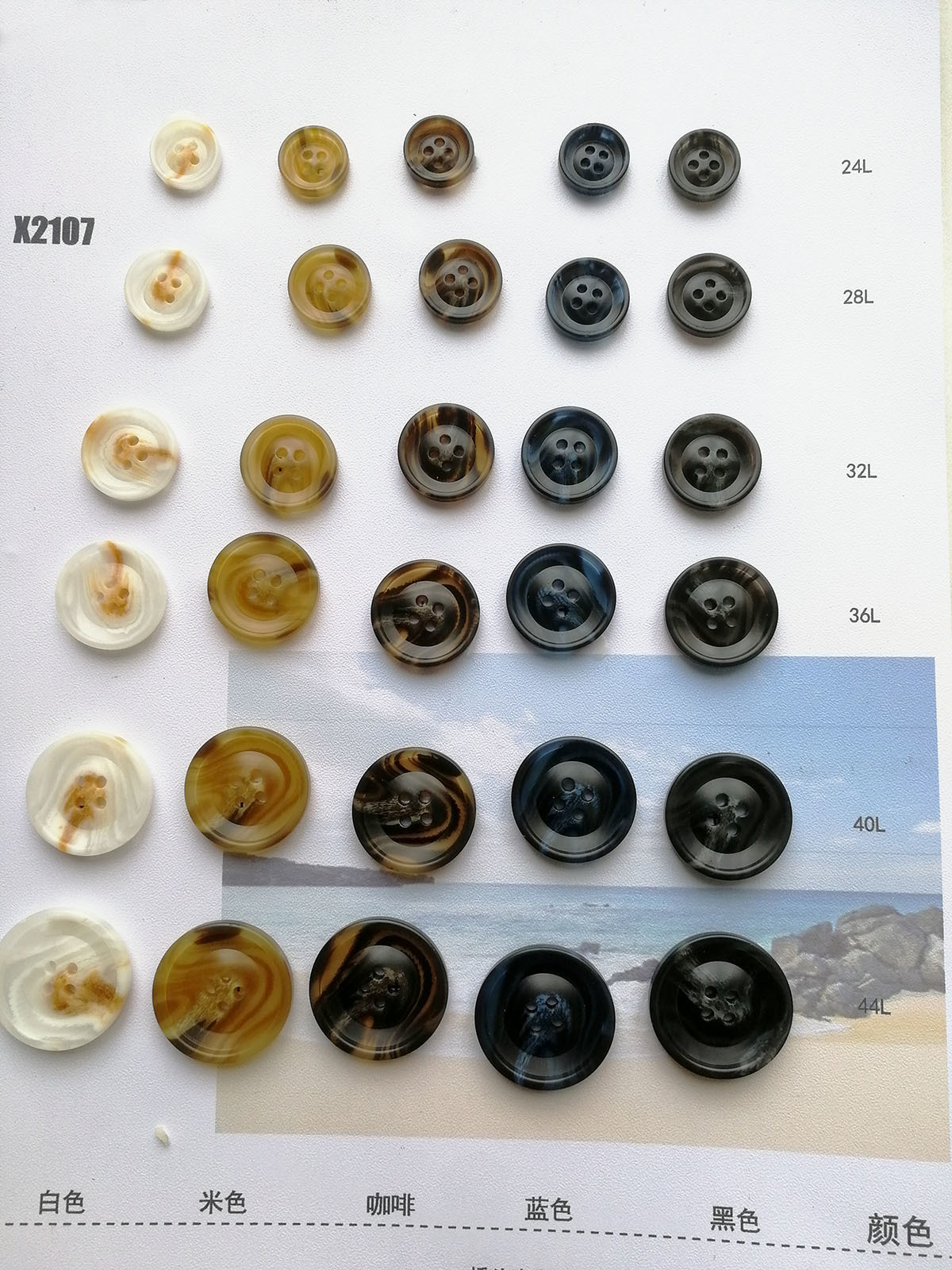 As Pictures High Quality Round Flatback 2 Holes 4 Holes Sewing Buttons Solid Color Resin Buttons Sewing On Shirt Handmade Baby Diy Buttons Plastic Buttons