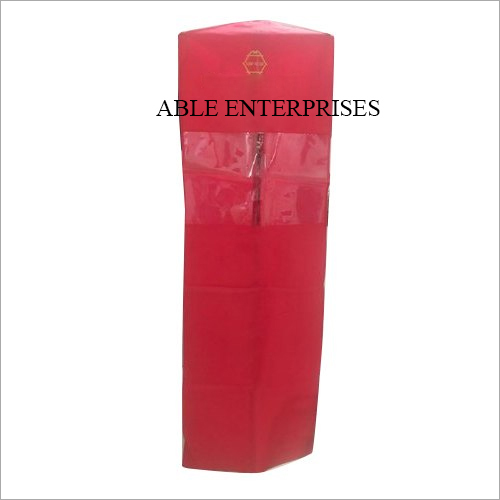 व्हाइट हैंडल प्रिंटेड कोट कवर