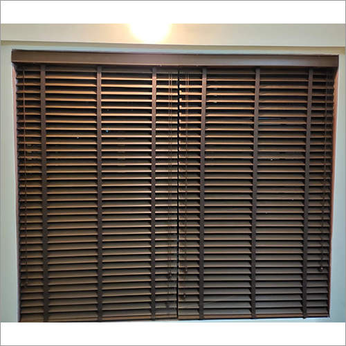 आसानी से इकट्ठे हुए लकड़ी के विनीशियन ब्लाइंड्स