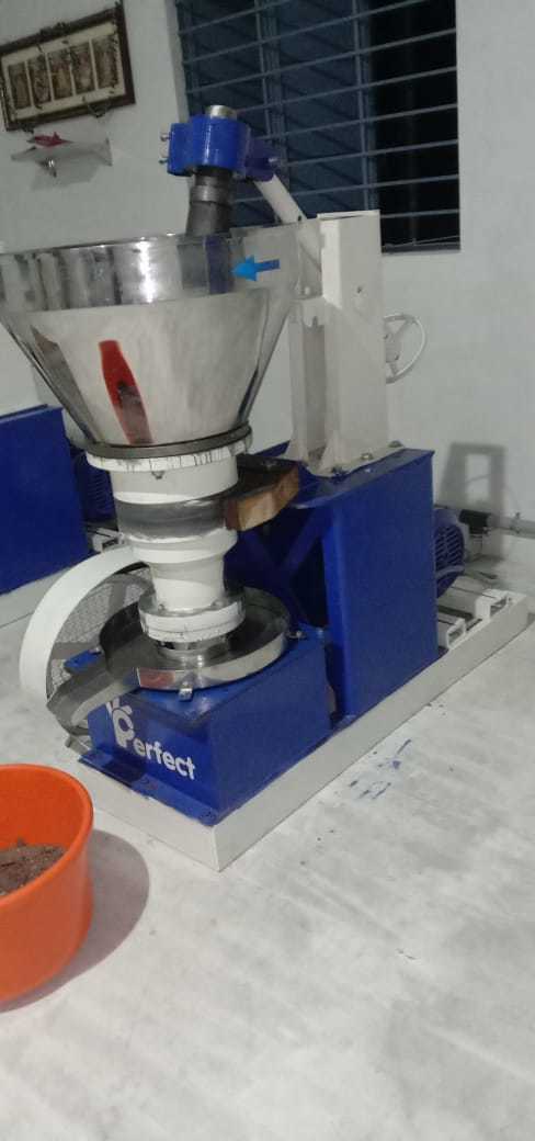 Blue Automatic Mild Steel Rotary Oil Mill Machine
