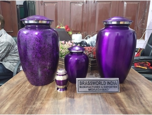 तीन अलग-अलग प्रकार के बैंगनी श्मशान कलश अंत्येष्टि सामग्री