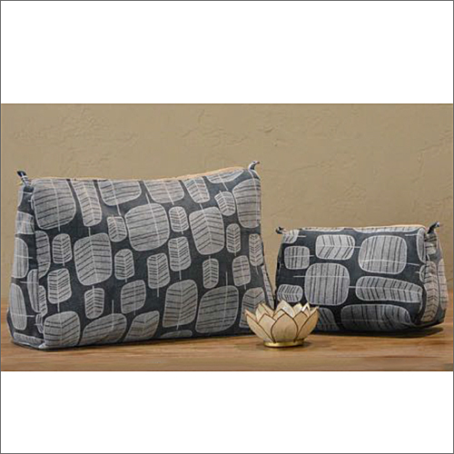 कॉटन फैब्रिक प्रिंटेड हैंड बैग