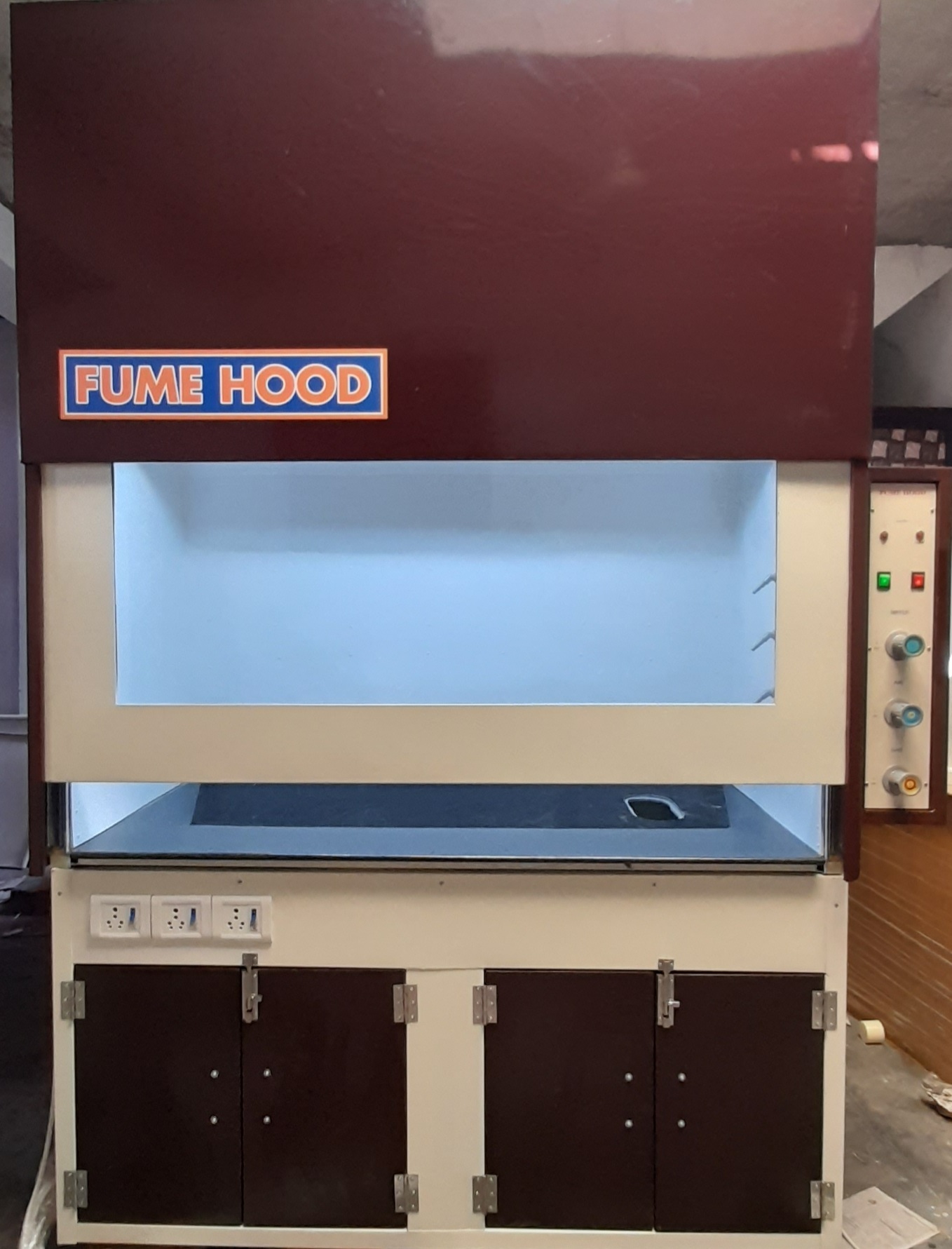 Lab Fume Hood Application: Laboratory