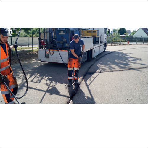 Automatic Crack Treatment Slurry Surfacing Applicator