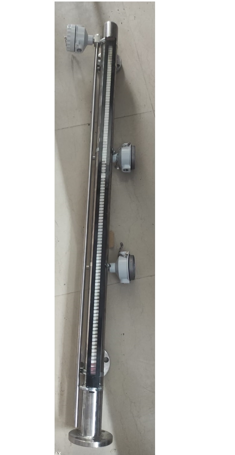 Level Gauge With Transmitter - Application: Industrial