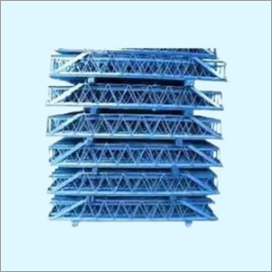 Adjustable Span Scaffolding