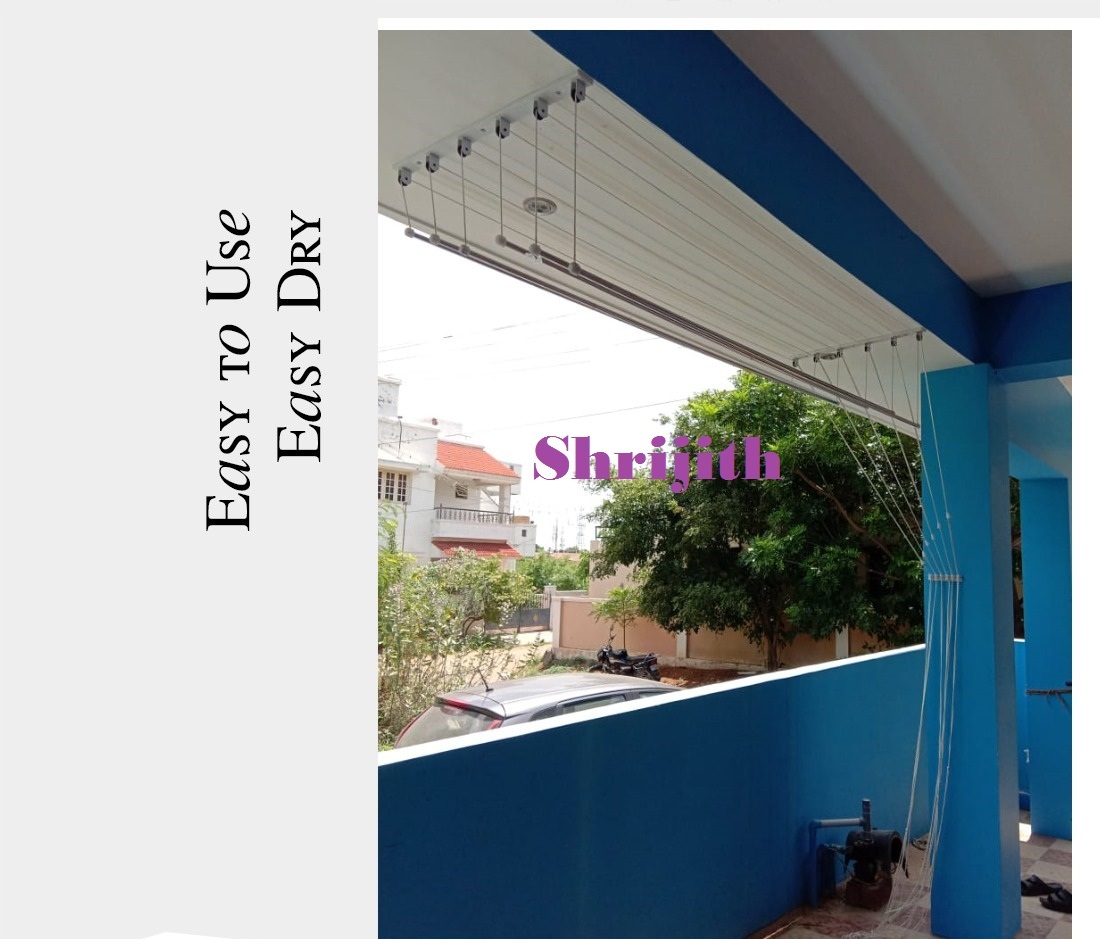 Silver Cloth Drying Hanger In Perks School