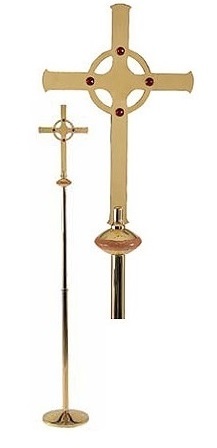 गोल सर्किल चर्च की आपूर्ति के साथ ब्रास अल्टार क्रॉस