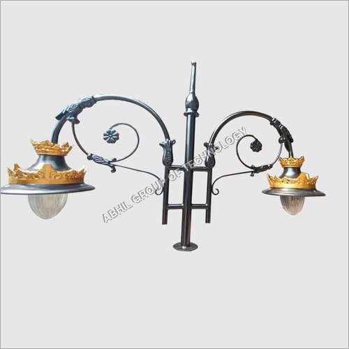 डिजाइनर आर्म ब्रैकेट