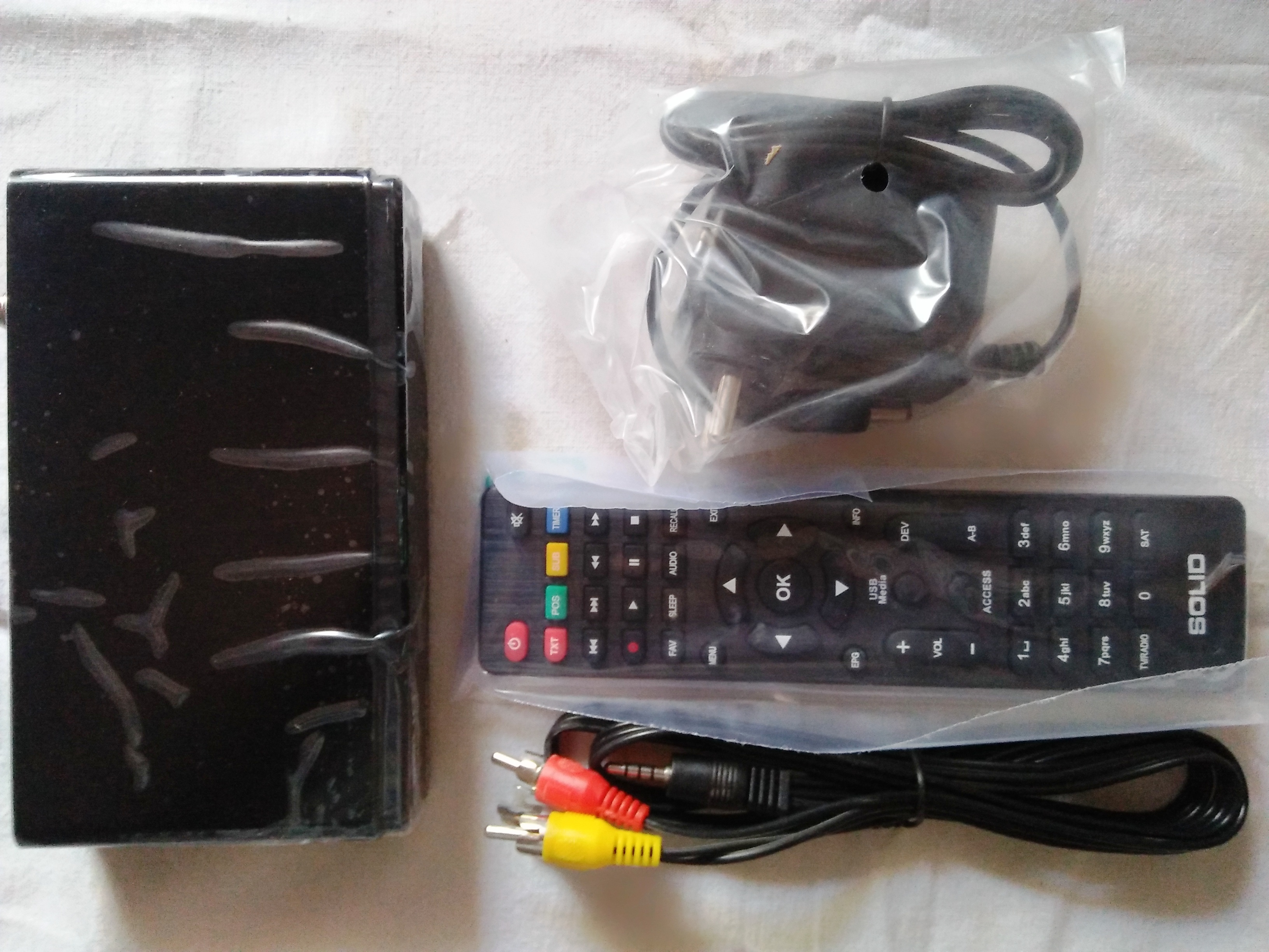 Solid Hds2x-8181 H.265 Hevc Dvb-s2x Full Hd Digital It Box / Set-top Box Application: Viewing Channels In Television