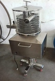 Elevated Deduster Machine - Capacity: 200 Kg/hr