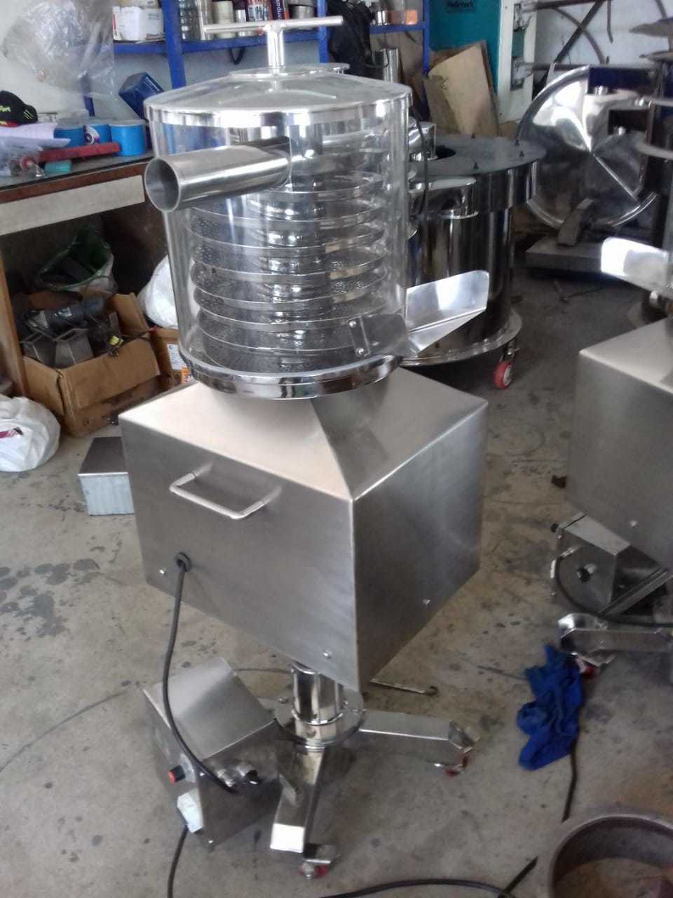 Elevated Deduster Machine - Capacity: 200 Kg/hr