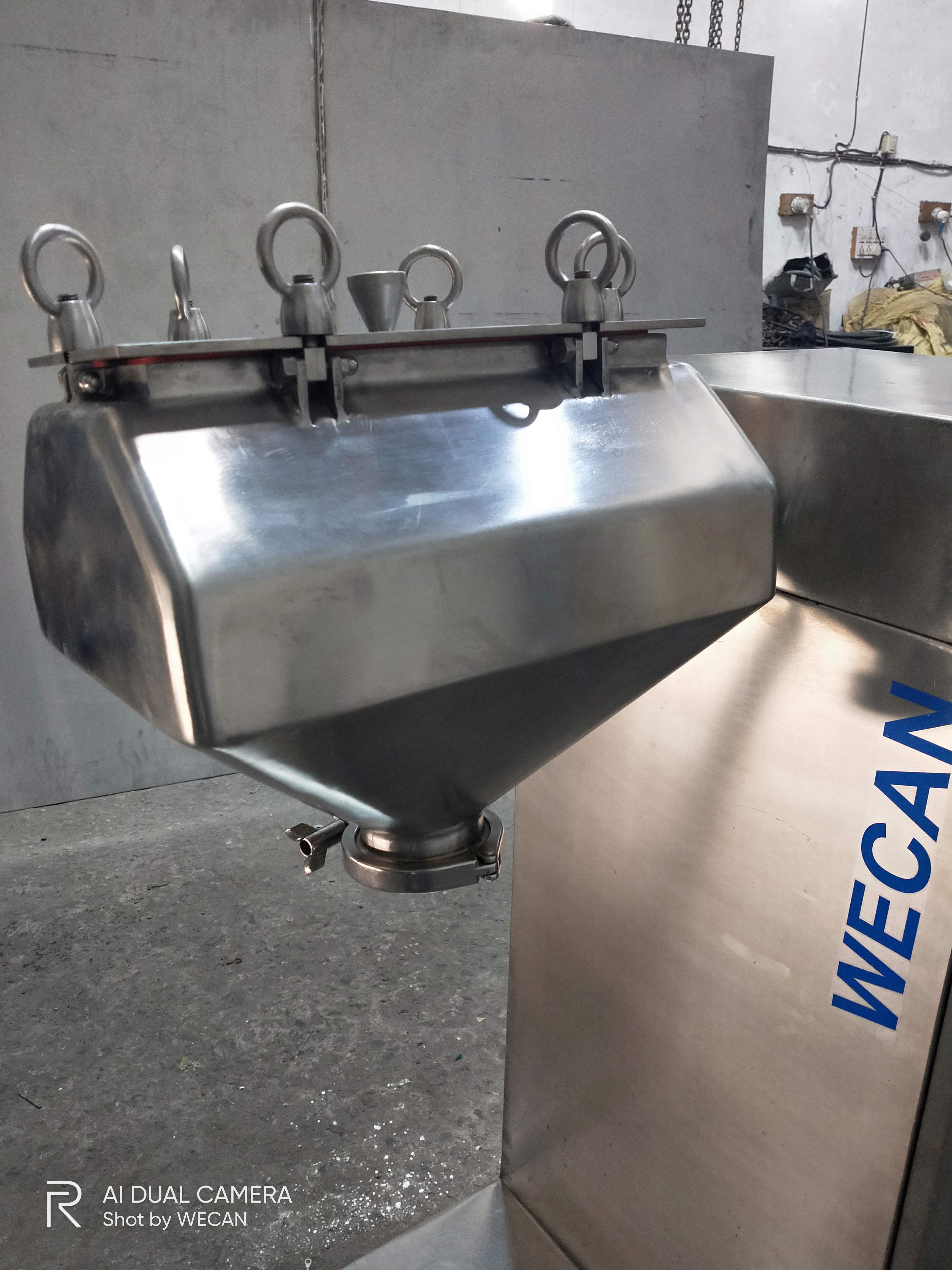 Lab Octagonal Blender Machine - Capacity: 10 Kg/hr