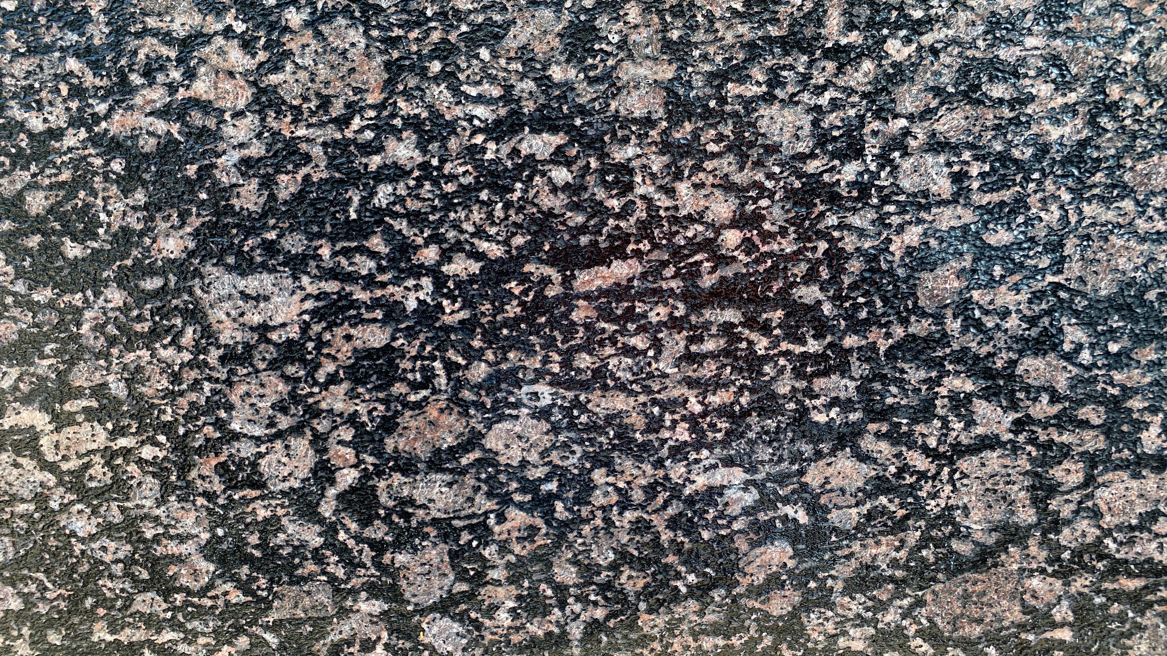 Granite Slabs - Variable Dimensions, Red Color, 2cm Thickness | Durable, Easy To Clean, Elegant, Heat-resistant, Stain-resistant, Polished Finish
