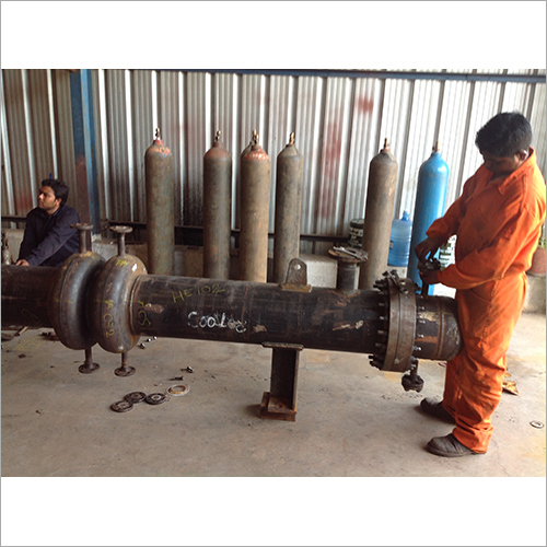 कंडेनसर रखरखाव सेवा