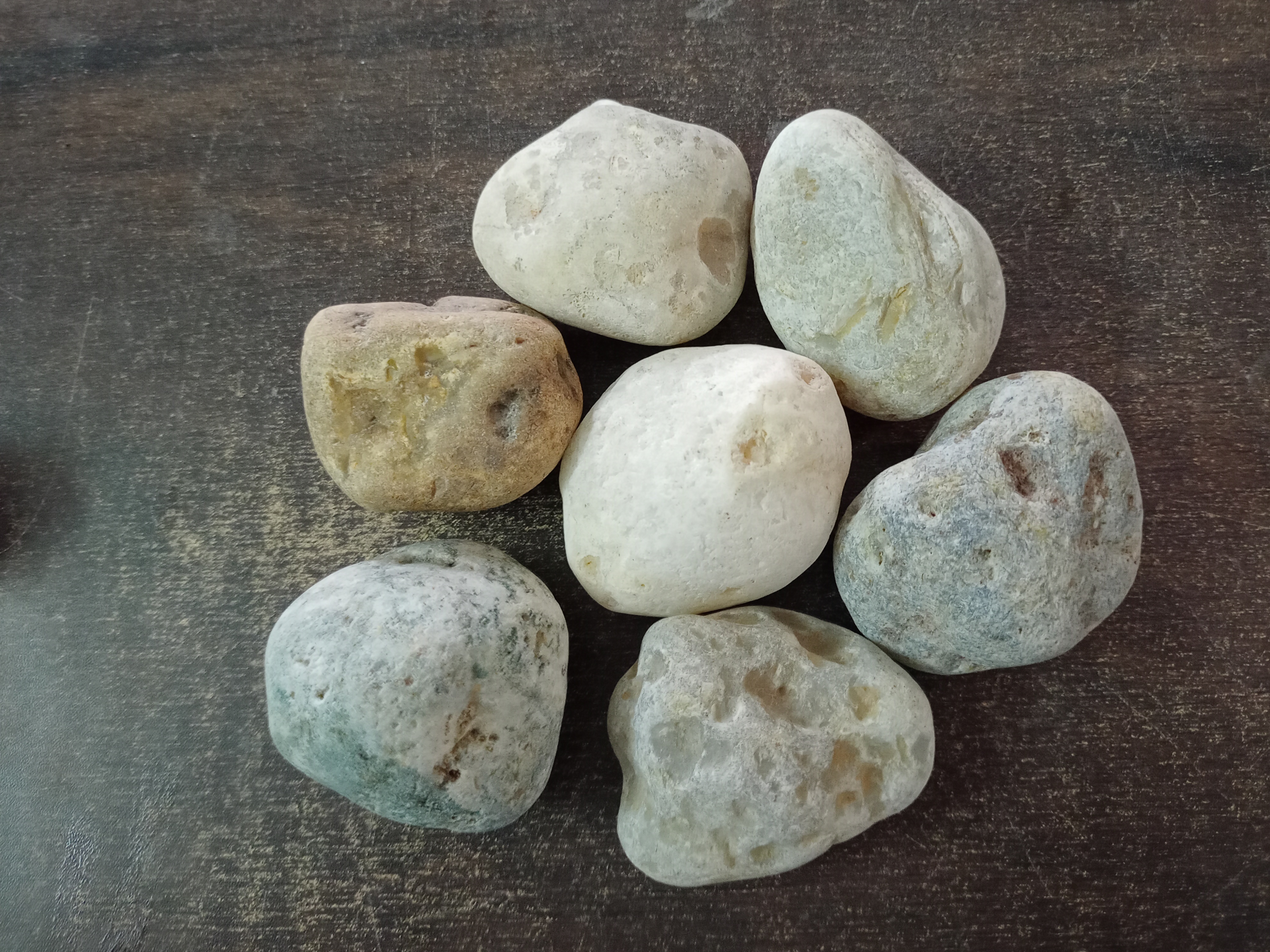 Natural Flat Mix Color Pebble Stones - 20mm To 150mm, Brown, Red & Mix Colors - Superior Quality Tumbled Surface For Landscaping, Decoration, Aquariums, Fountains, And Pathways