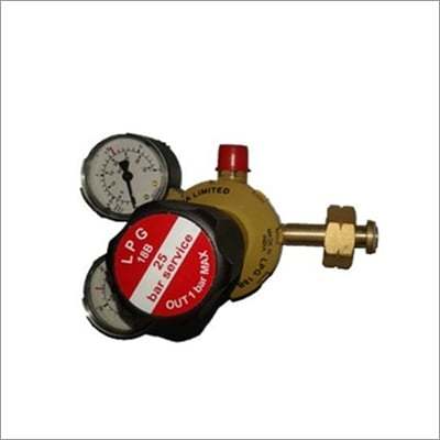 दो गेज के साथ Esab Lpg 18B सिंगल स्टेज रेगुलेटर आवेदन: औद्योगिक