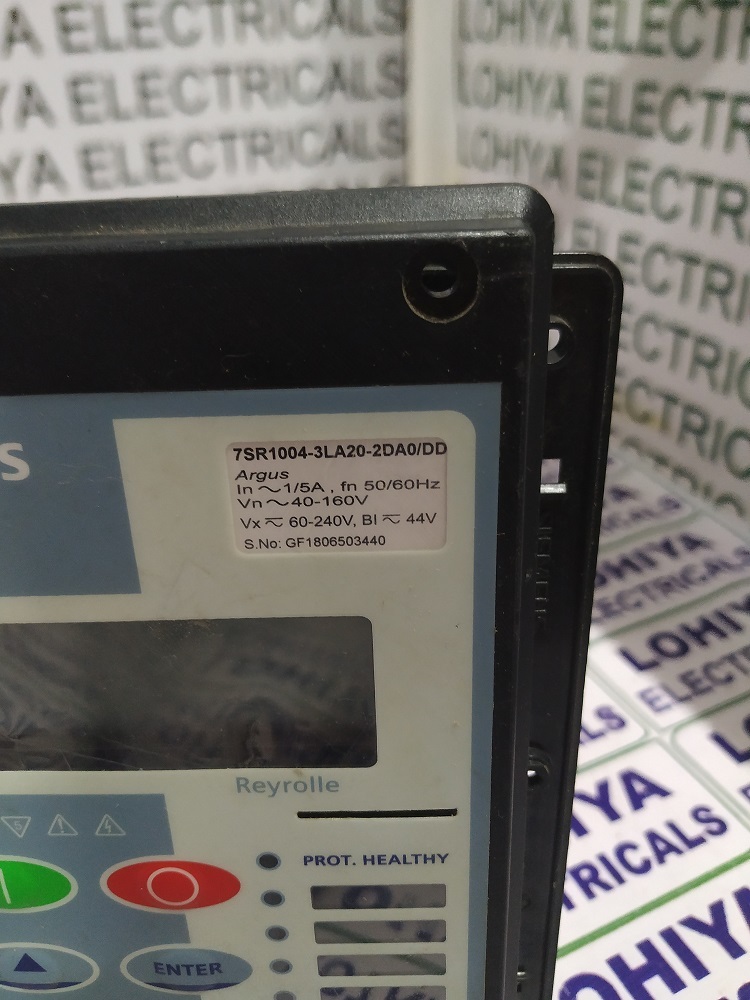 Siemens 7sr1004-3la20-2da0/dd Relay