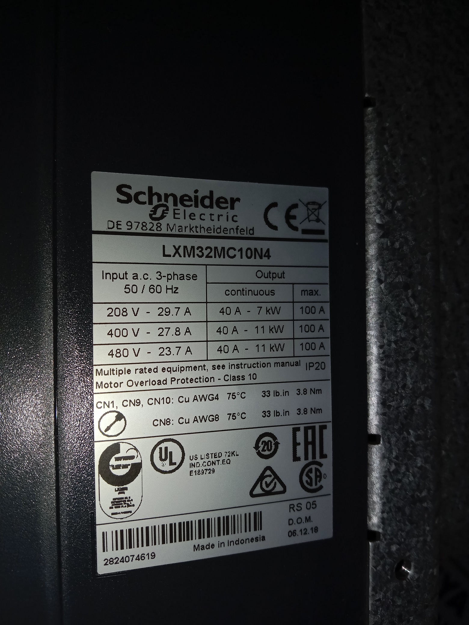 Schneider Servo Drive Motor Lxm32mc10n4