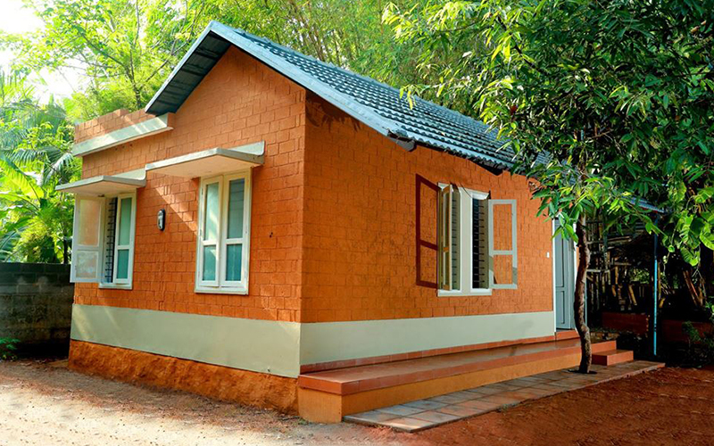 Red Side Partition Interlocking Brick